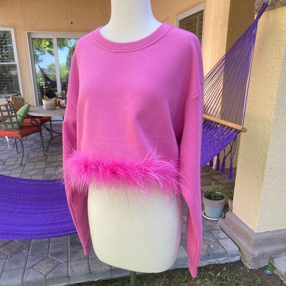 Ella Blu Feather Trim Sweatshirt Pink Women's Size M Crop Pullover Top EUC - Picture 6 of 10